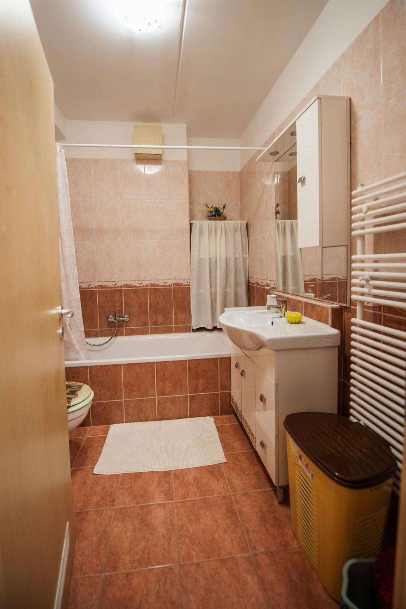Inci Apartman Pécs Exterior foto